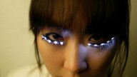 Make-up 2010: Occhi luminosi con il LED