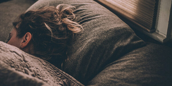 Come eliminare i pensieri che non ti fanno dormire la notte